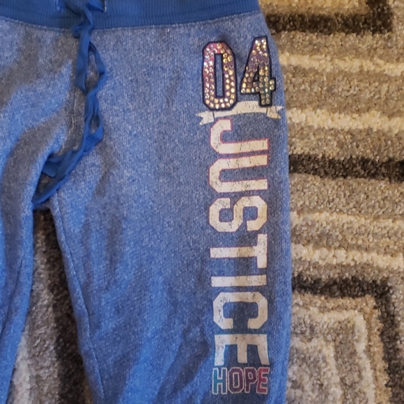 Girl's Justice sweat capris - Picture 2 of 3